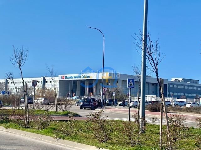 Foto ff3509a4-846a-46c1-8674-5d1bb2aceae6. Casa adosada mas que hipotecas vende en exclusiva chalet con piscina madrid en Parla