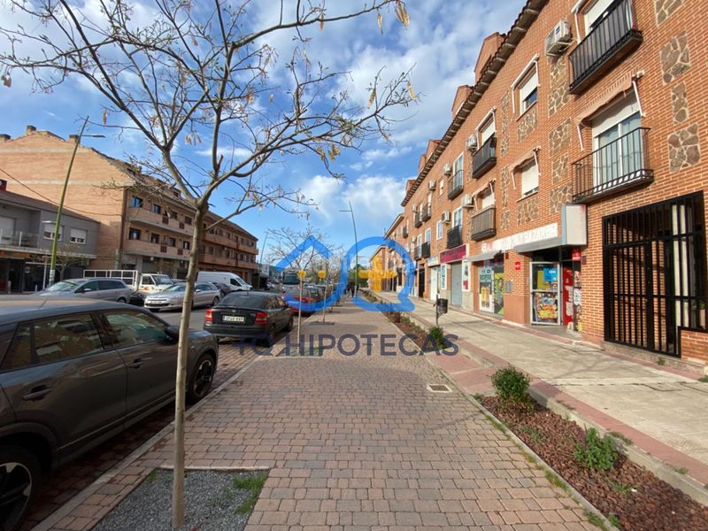 Foto ea467627-ffc2-4383-8e7f-052082fc2285. Pis amb calefacció aparcament a Yuncos