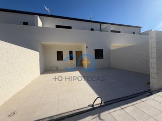 Chalet in Olías del Rey. Viviendas de autopromocion de 158m2 construidos en parcelas desd