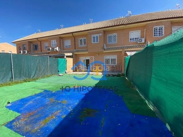 Foto c150b8d7-a64a-4459-b461-c75e5745f872. Casa a Yuncos