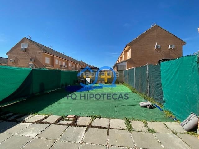 Foto ca25a5e3-3cdd-4c91-9416-10b8523ebf8a. Casa a Yuncos