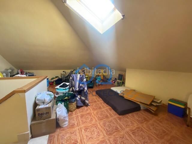 Foto 0c16e1c0-53d7-4d58-8e0a-9b57011505ac. Casa aparellada amb calefacció aparcament a Ugena