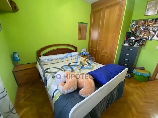 Foto 4b785aaf-94f1-46e3-a783-9cabb5d69967. Casa aparellada amb calefacció aparcament a Ugena