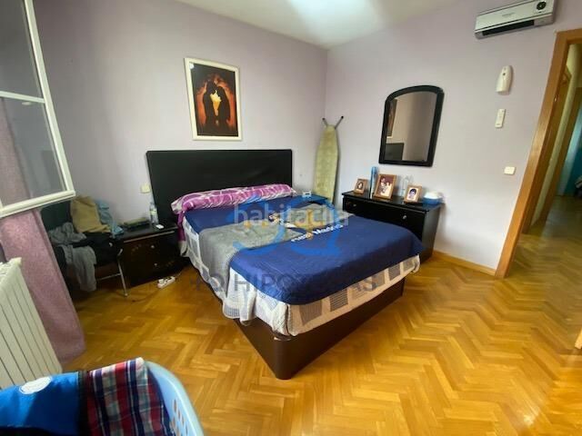 Foto b08551db-ce81-4bd0-9cf3-cdd3dc740852. Casa aparellada amb calefacció aparcament a Ugena