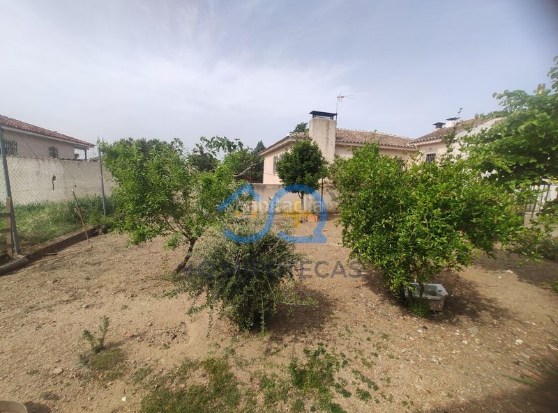 Foto 14b9d68e-98f2-47c1-9615-e7c770b2cab9. Casa amb aparcament a Camarenilla