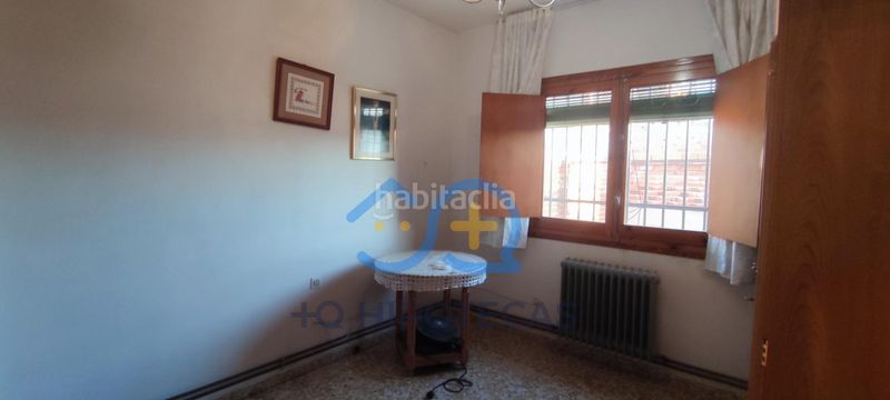 Foto 2f5062ad-b1cd-48c6-8d89-3982c115a52d. Casa amb aparcament a Camarenilla