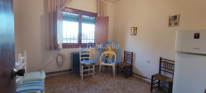 Foto 423bf997-ad53-4abc-940b-db1f7f1f5e55. Casa amb aparcament a Camarenilla