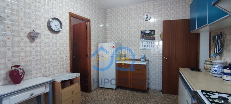 Foto 4d1aff58-0c15-4999-833c-8e36375df3e1. Casa amb aparcament a Camarenilla