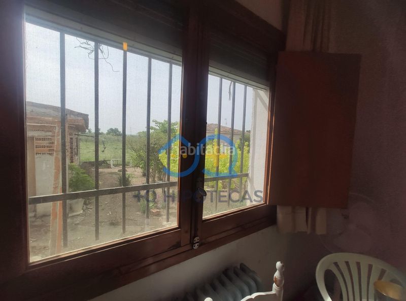 Foto 56c20232-e17f-4ec1-a957-6db0774ad1e1. Casa amb aparcament a Camarenilla