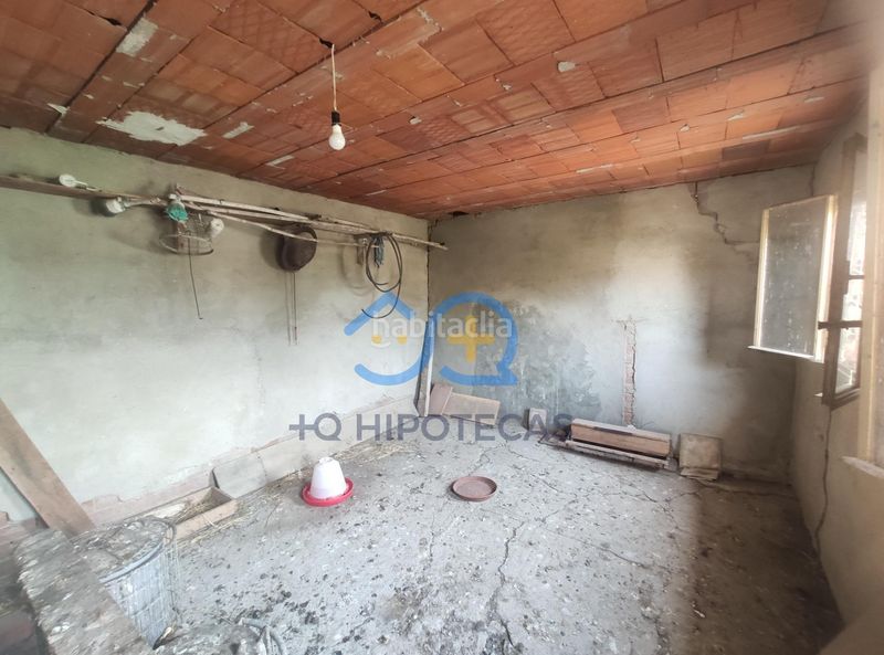 Foto 641b2056-5a88-4099-8180-162d2165a985. Casa amb aparcament a Camarenilla