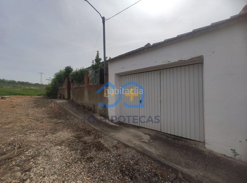 Foto 8787b2fa-9221-4014-aeed-153a7a277f3d. Casa amb aparcament a Camarenilla