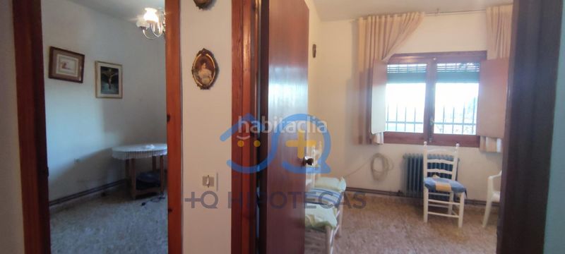 Foto 88cbf934-d3ec-43df-afb0-413bdbc2f8ae. Casa amb aparcament a Camarenilla