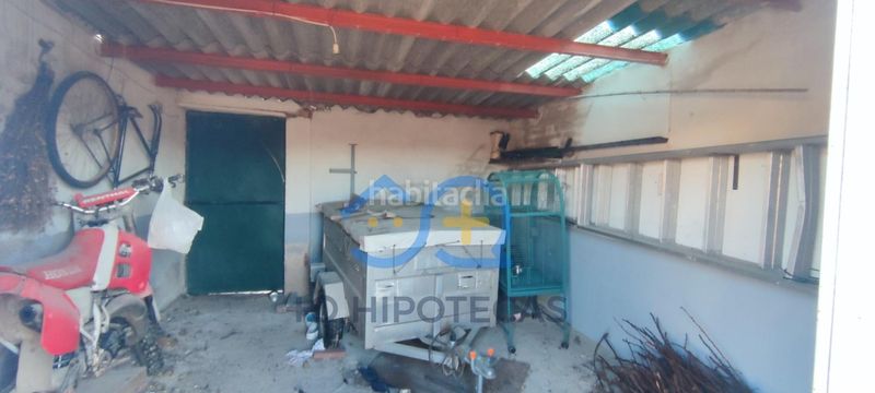 Foto a3c626fe-fb2f-474f-809d-c45c8b595c3e. Casa amb aparcament a Camarenilla