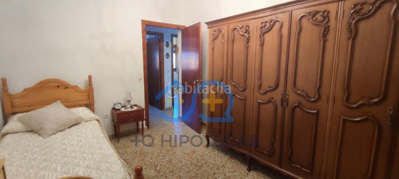 Foto cdea26bb-8383-4452-b3f1-ea2ff65418a4. Casa amb aparcament a Camarenilla