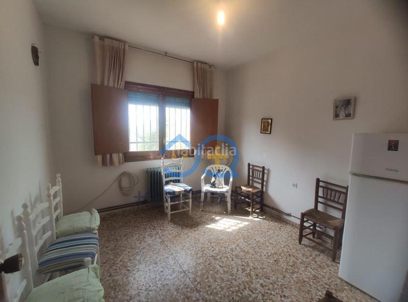 Foto e6742c9d-a324-4823-ac7e-e2f9795e2cd0. Casa amb aparcament a Camarenilla