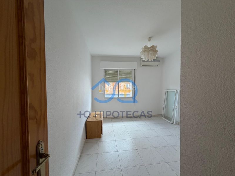 Foto 3c3d92fd-8f12-4503-80bb-093f3957c6e2. Casa adossada amb aparcament a Numancia de la Sagra