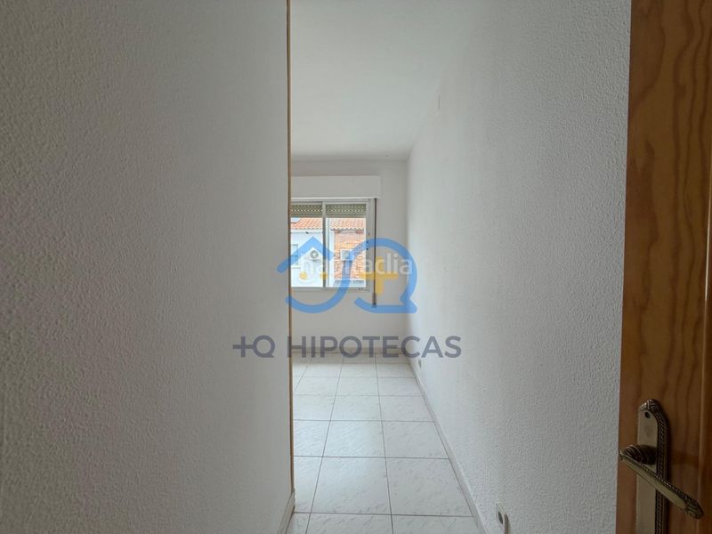 Foto 5ad0df37-4a02-40ce-ae61-64d513a437a5. Casa adossada amb aparcament a Numancia de la Sagra