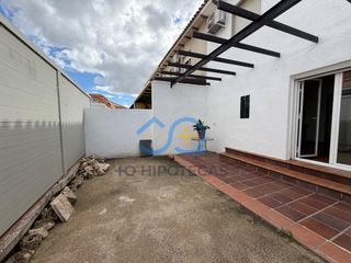 Casa adossada a Numancia de la Sagra