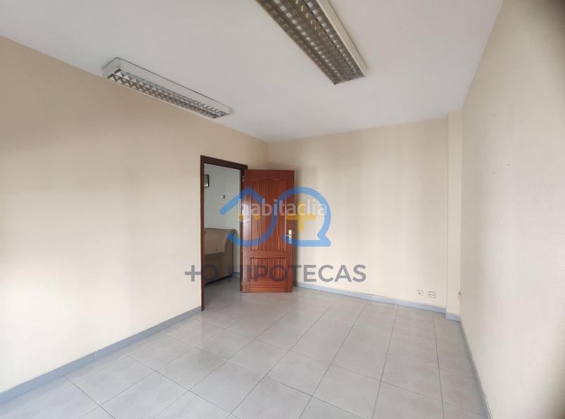 Foto dcd5a933-7aa0-459e-bf6e-6ad636871760. Affitto ufficio in Centro Illescas