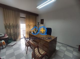 Rent Office space in Parque Manuel de Vega-Carretera de Ugena. Mas que hipotecas alquila en exclusiva oficina en pleno centro d