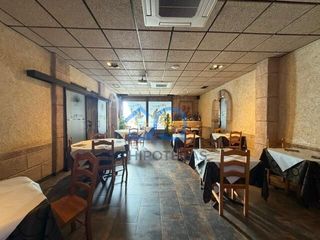 Traspàs Local Comercial a Yuncos. Mas que hipotecas traspasa restaurante bar en el centro de yunco