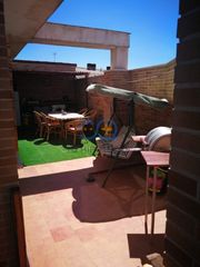 Attique à Yuncos. Mas que hipotecas vende en exclusiva aticoduplex con terraza  en