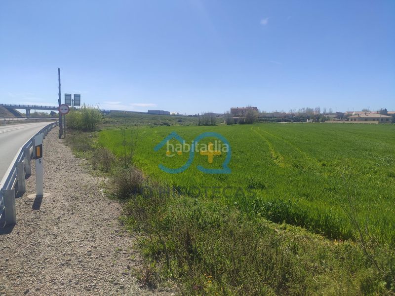 Foto f2d3342f-30cc-4590-944e-3cbe0f33f39b. Terreny residencial a Ajofrín