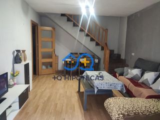 Rent Duplex in Numancia de la Sagra. Se alquila duplex en numancia de la sagra pueblo zona de la sagr