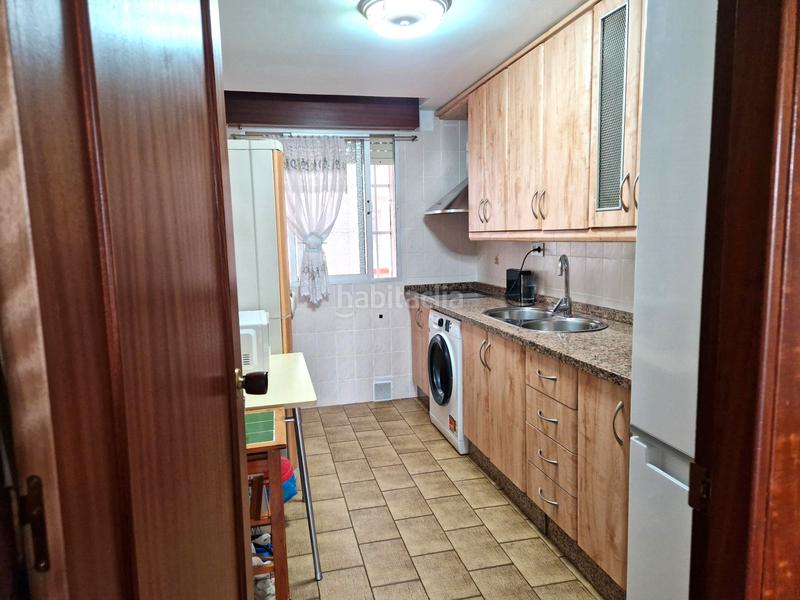 Foto dfe3a1c8-e4fe-4562-b16a-46eb1ef3f0d1. Location appartement dans urbanizacion fragata . playa 54d dans Salobreña