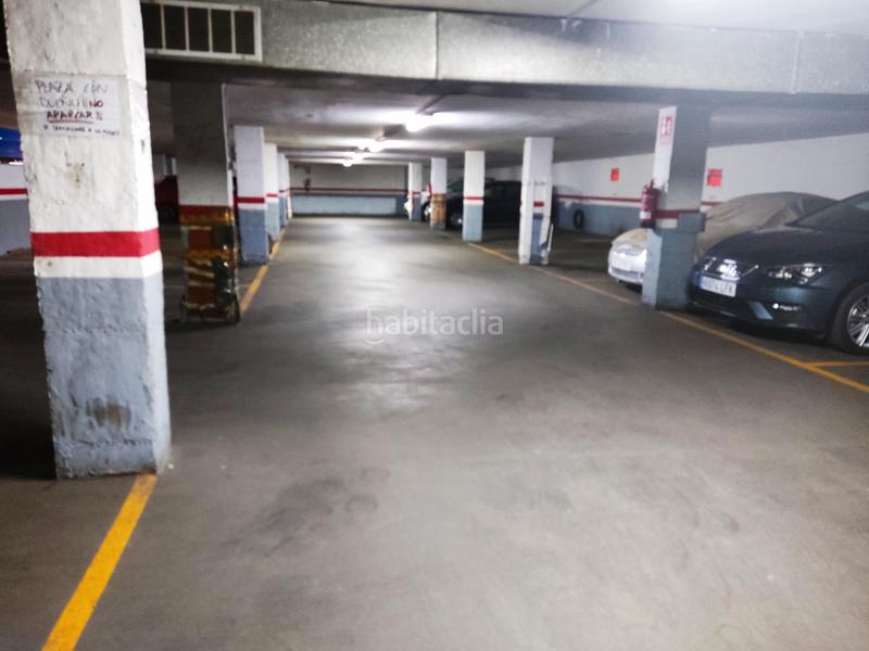 Foto bcd99915-4310-4457-befe-b74a0670e84c. Aparcament cotxe a carrer de pau claris 59 a Vinyets-Molí Vell Sant Boi de Llobregat