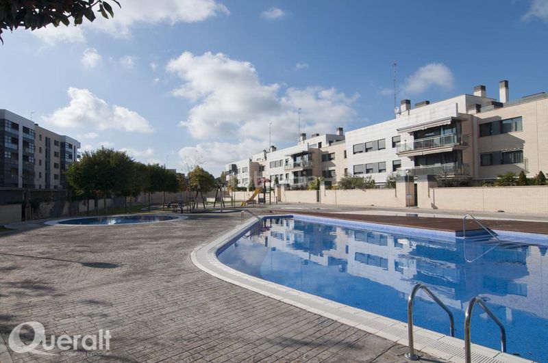 Foto 1bdd8a62-ee42-4378-906a-3aaf801a42c3. Lloguer pis amb calefacció aparcament piscina a Cappont Lleida