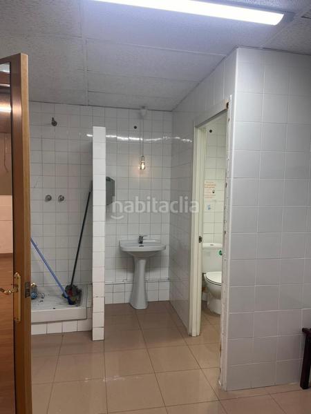 Foto c2432d26-5d49-4b0f-9e82-4e17a47d116a. Lloguer local comercial a Príncep de Viana-Clot-Xalets Humbert Torres Lleida