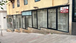 Alquiler Local Comercial  Del carme. Tu oportunidad de negocio está aquí!