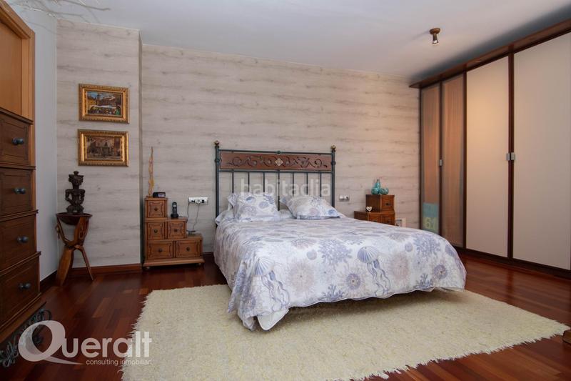 Foto ad7b4d10-0ec3-49eb-89b3-0d27c737f94b. Flat with heating parking in Cappont Lleida