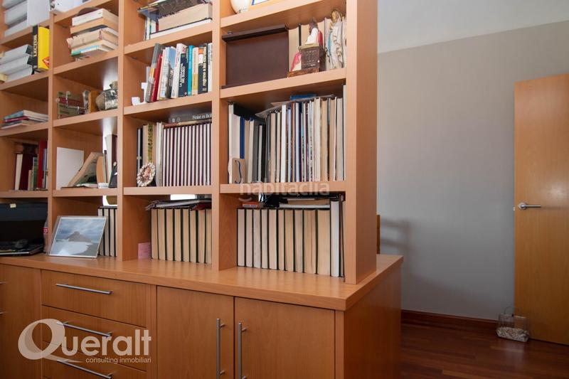 Foto df793bcb-b281-4da6-ba46-24f0a59c4c39. Flat with heating parking in Cappont Lleida