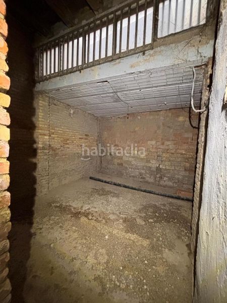 Foto d8ec5671-6f06-464c-ac72-a2f363c55f22. Local comercial a Centre Històric Lleida