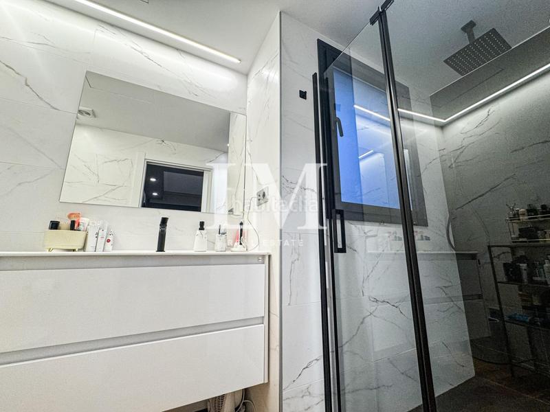 Foto 0c675301-dbbd-44a7-9707-a18197038318. Affitto casa con parcheggio piscina in Finestrelles Esplugues de Llobregat