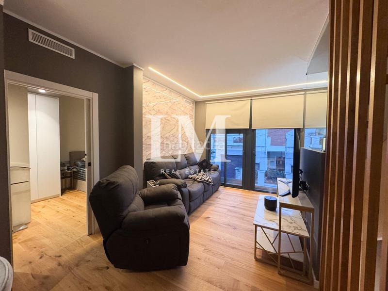 Foto 9e1a5fc2-5a5f-42e3-9e99-cf37c640a02e. Affitto casa con parcheggio piscina in Finestrelles Esplugues de Llobregat