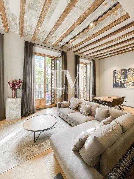 Foto 3c7a1b80-c3b6-4990-a4a1-341a2b6492f4. Alquiler apartamento piso temporal rambla en Gòtic Barcelona