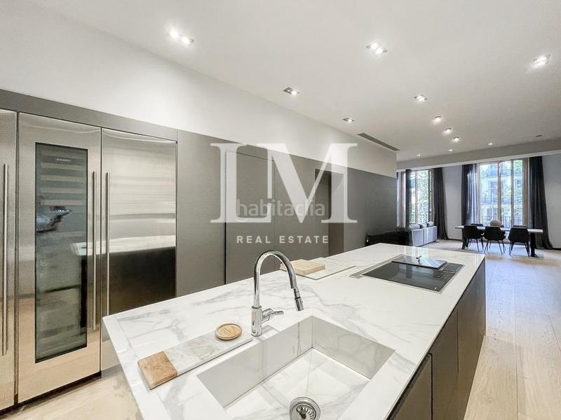 Foto 4a082af7-3d8e-4e9b-86f8-c60bea793f15. Alquiler apartamento piso temporal rambla en Gòtic Barcelona