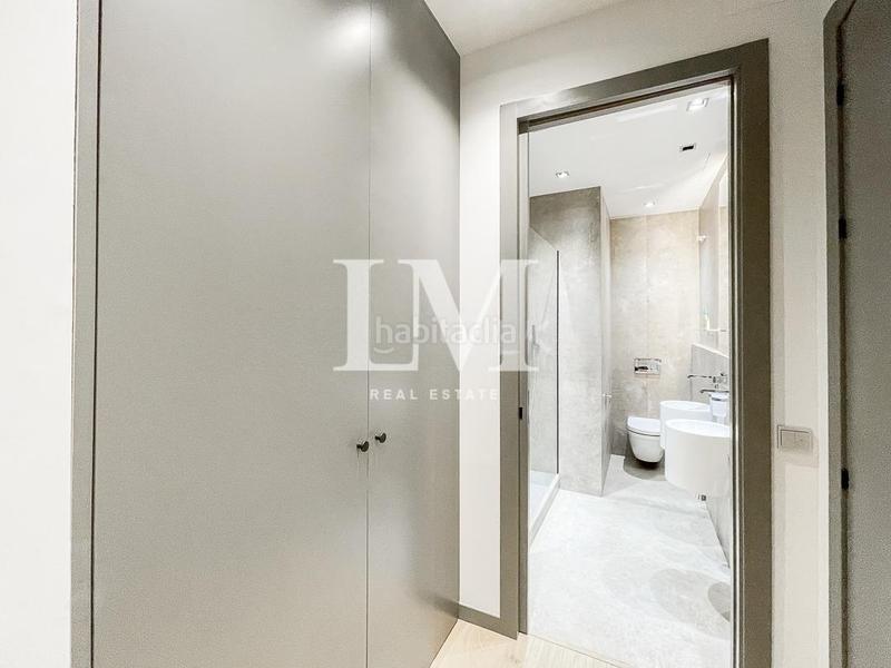 Foto 8b2ab60a-2c2c-470a-8143-a45b6e807e9b. Alquiler apartamento piso temporal rambla en Gòtic Barcelona