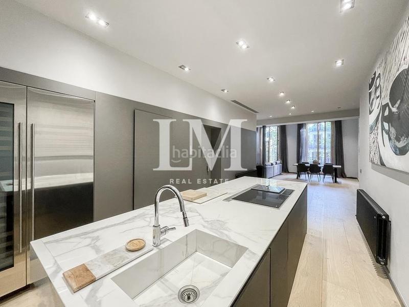 Foto e492657e-2252-4c32-9d30-926d1a2ebf3f. Alquiler apartamento piso temporal rambla en Gòtic Barcelona