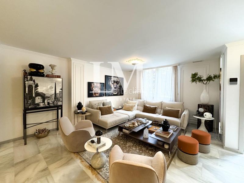 Foto cd1c9902-9c0f-4ee9-a4ff-707e460c6064. Alquiler casa pareada alquiler en passatge permanyer en Barcelona