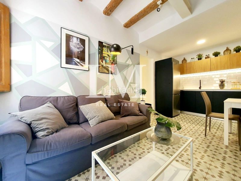 Foto 2e243e86-8d9c-47a3-b06e-604d82054135. Apartament a Gòtic Barcelona