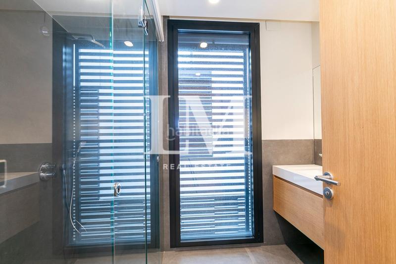 Foto 35f400d7-3e6c-4048-b22e-67c890d74759. Lloguer casa amb calefacció aparcament piscina a Barcelona