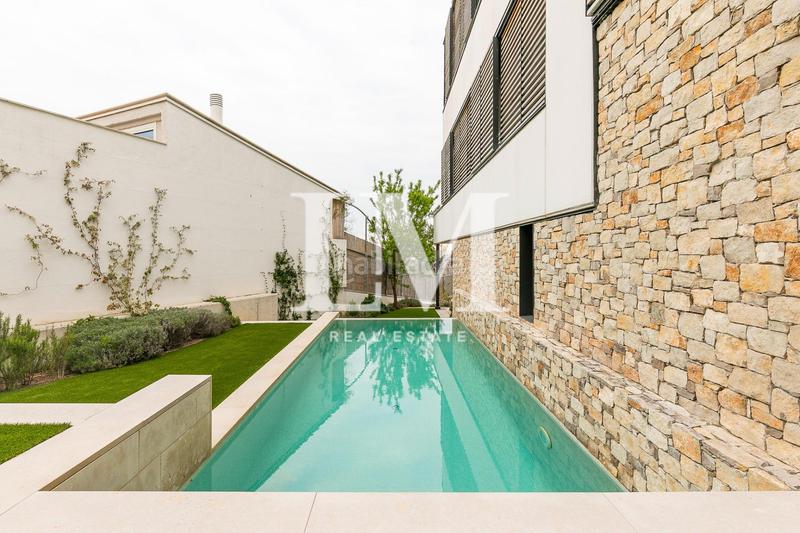 Foto 93f58cee-b5c1-4346-956e-22d2b5f2d1ee. Lloguer casa amb calefacció aparcament piscina a Barcelona