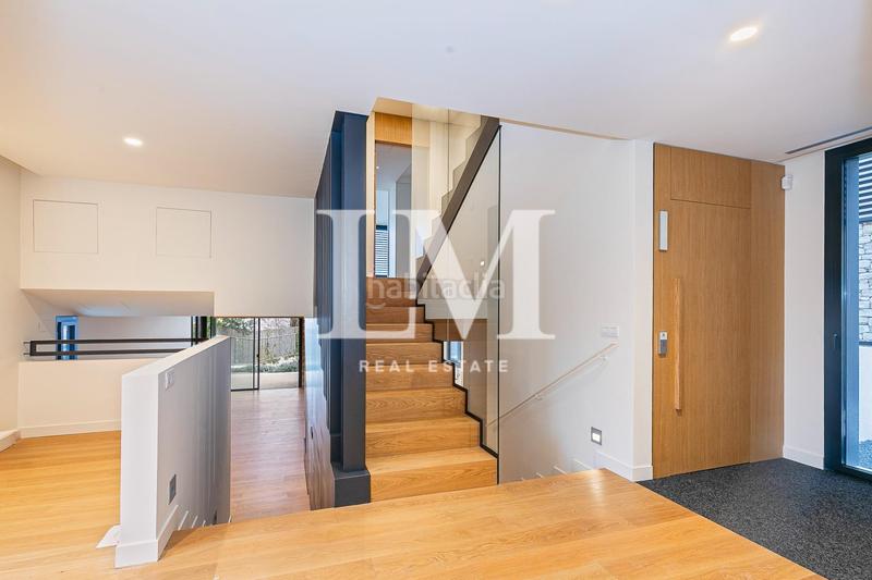 Foto 9ce025a7-298a-489c-b170-57e33697738f. Lloguer casa amb calefacció aparcament piscina a Barcelona