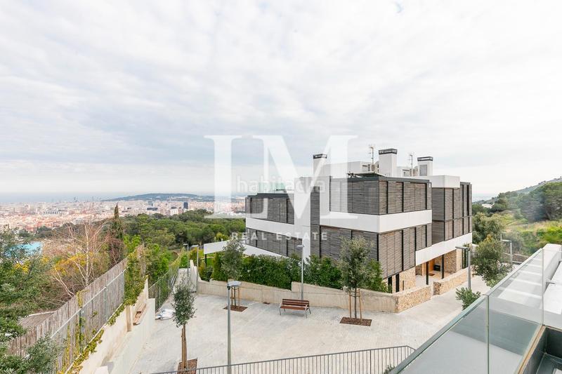 Foto c8bdb8a1-05d2-4d19-96b4-b3491c7ec492. Lloguer casa amb calefacció aparcament piscina a Barcelona