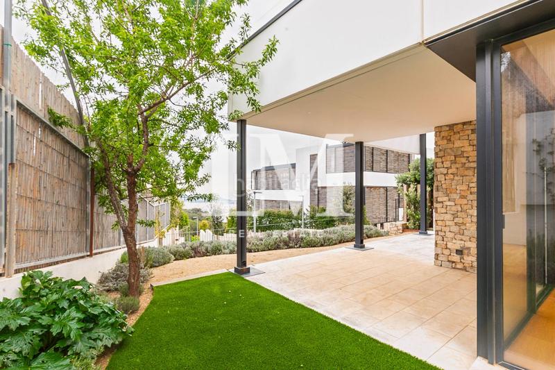 Foto dfffe9a7-9b05-4aad-a269-408042bf7a82. Lloguer casa amb calefacció aparcament piscina a Barcelona