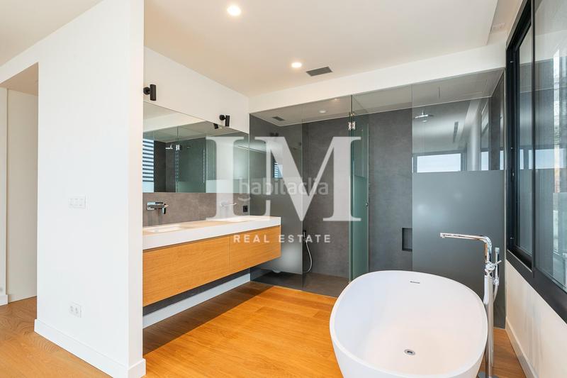 Foto 026666f9-2a8e-4f91-8b80-f7d2546f70ec. Miete haus mit heizung parking pool in Sarrià Barcelona